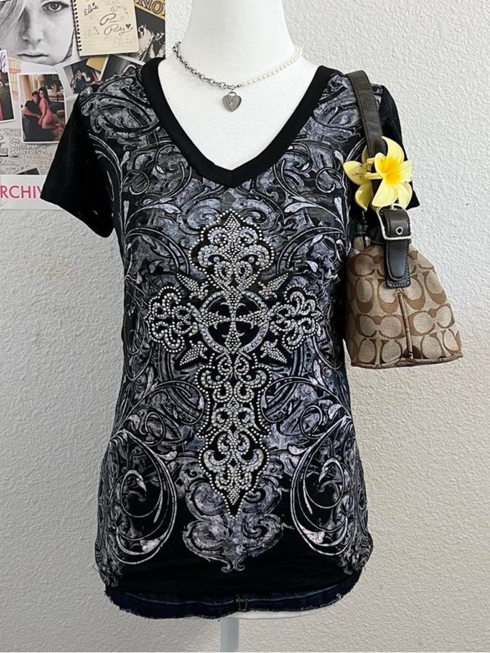 Vintage Y2K Deadstock Mcbling Rhinestone T-Shirt